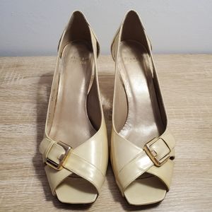 🌹Stuart Weitzman Wedge Heel with Buckle